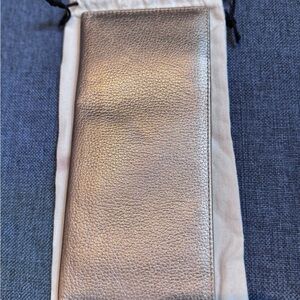 Cuyana Classic Passport Case (Retired)